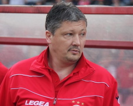 Любо Пенев пожела на Ботев нов стадион и проплака от рефера