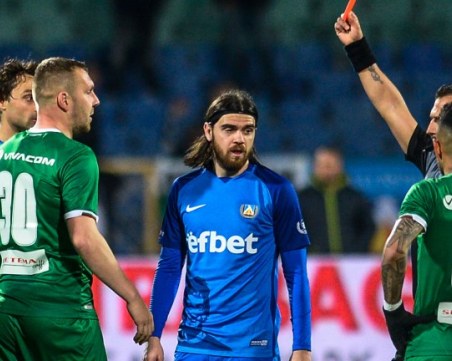 Наказаха Моци за мача с Ботев, глоби за Левски и канарчетата