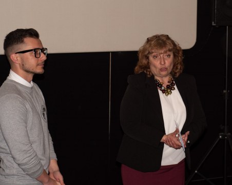 На кино с полицейска охрана! Прожекцията на фондация 