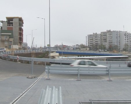 Тече инженерна мисъл: Новото кръгово във Варна – под наклон!?