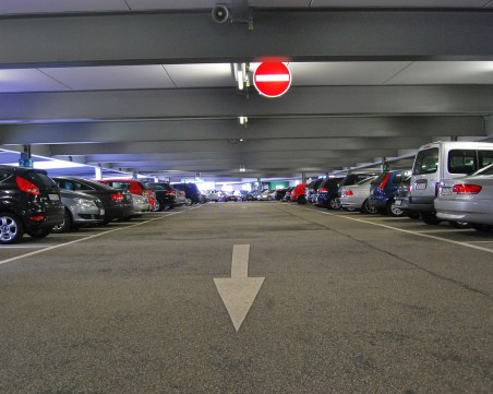 Иранец с апетит да строи огромен паркинг в центъра на София