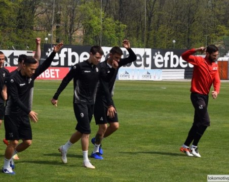 Локо хвърля 7 юноши срещу Дунав утре