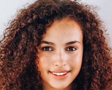 Почина 16-годишната актриса Мая-Леся Нейлър