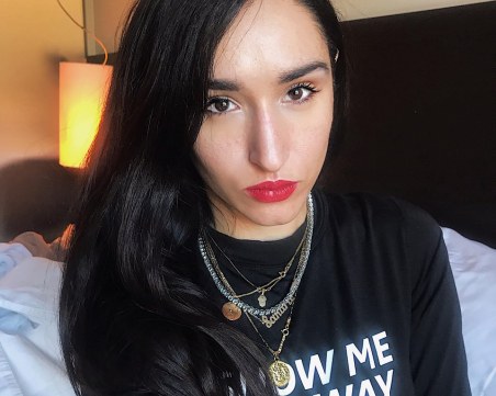 Сантра с изненада за феновете си - завръща се на екран като ТВ водеща