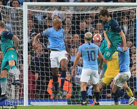 Топрефер: Голът на Тотнъм правилно бе зачетен