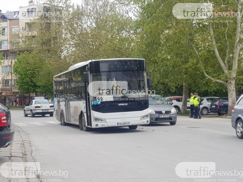 Две жени са пострадали при катастрофата между автобус и кола в Тракия