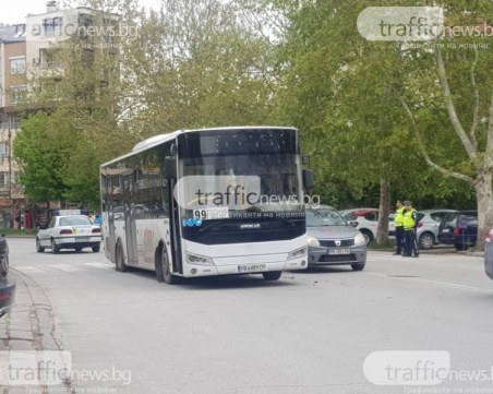 71-годишна е в болница след катастрофата между автобус и кола в Тракия