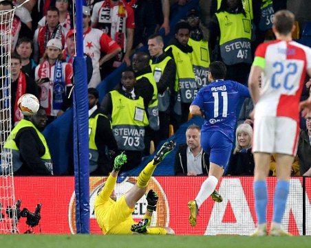 Английските клубове пишат история в евротурнирите