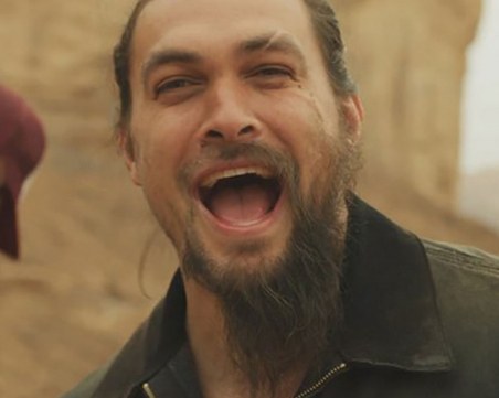 Джейсън Момоа обръсна брадата си с благородна цел