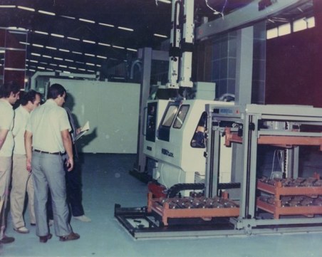 Банев продал на парчета завода за първите български роботи