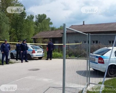 Самолетът с двама загинали край Пловдив се е разпаднал над стадиона