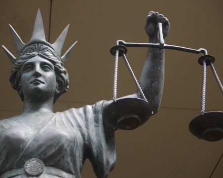 Спецпрокуратурата и ГДБОП разследват група за трафик на хора с цел просия