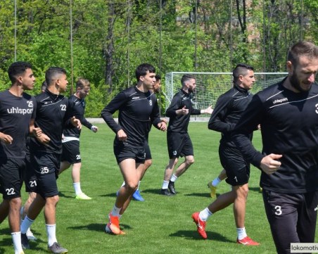 Локо обяви групата за мача със Септември, един е наказан