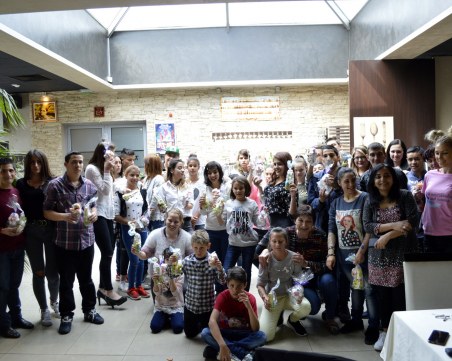 Пловдивски ресторант дари усмивки на деца в неравностойно положение