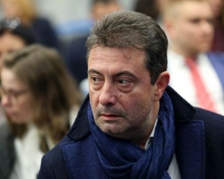 Шефът на БНТ Константин Каменаров напуска поста си, потвърдиха присъдата му
