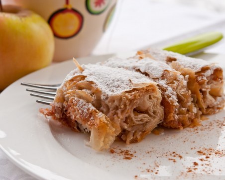 Щрудел за хиляди евро - как една италианка изпече парите си в сладкиш