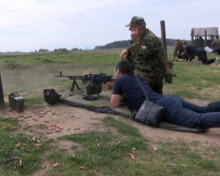 Црънча пак рипна срещу военния полигон! Като пред избори...