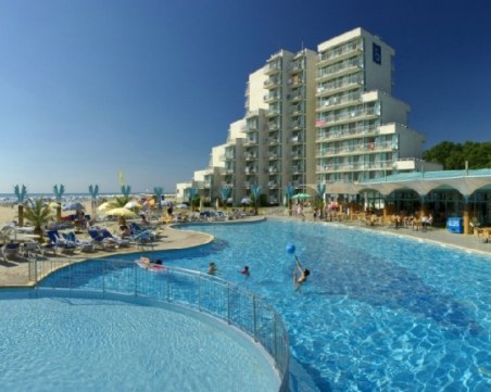 Заради поредната правна каша: Връщат на хората надплатения данък за имоти в курортите