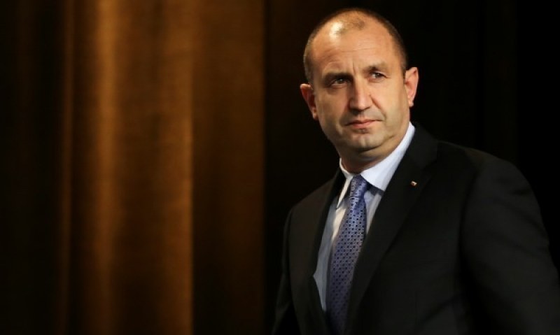 Радев: Заплахата за българската демокрация не е от армията, а от политиците!