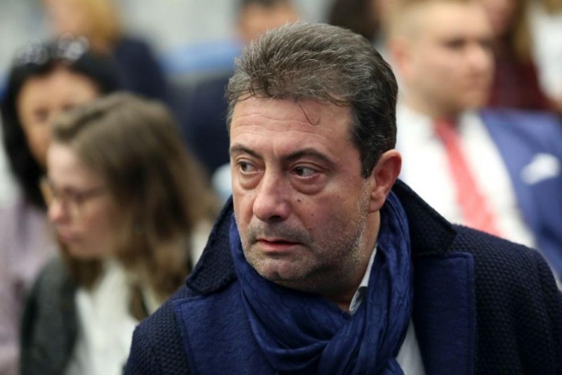 Шефът на БНТ Константин Каменаров напуска поста си, потвърдиха присъдата му