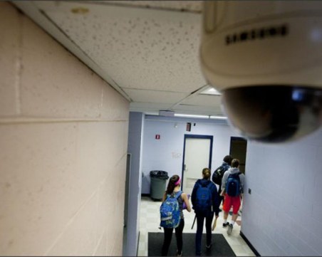 2069 камери дебнат за джебчии и побойници в училищата. Какво изловиха?