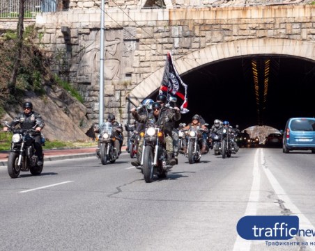 Пловдивските рокери с кампания срещу катастрофите! Показаха лицата на загиналите си братя