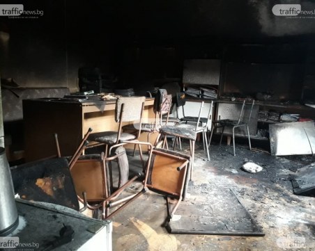 Пожар избухна в училище в Кючука! Връщат учениците