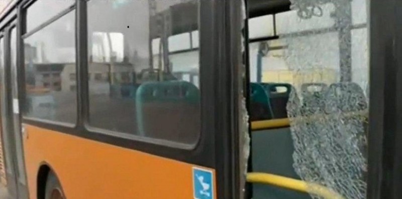 Автобус №45 в София – арена на 20-годишен, неадекватен, буйстващ, биещ…
