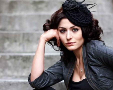 4 жени съдят турската актриса Дениз Чакър за обида