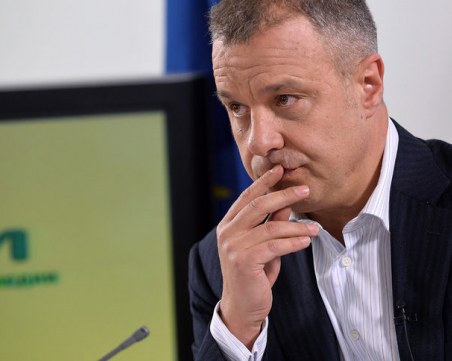 Каменаров си тръгна, Кошлуков седна – БНТ с и.д. директор, но докога?