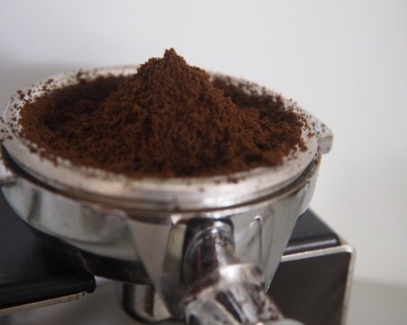 Двама ентусиасти се опитват да заместят палмовото масло с... утайка от кафе