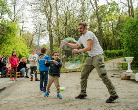 Къде да отидем в понеделник под тепетата?