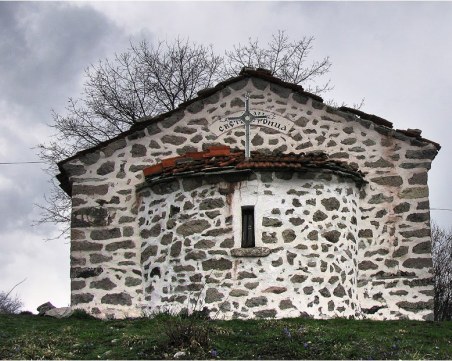 Oт село Мостово до Кръстова гора на Разпети петък