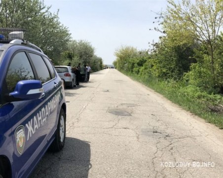 50-годишен моторист загина на място, пометен от БМВ