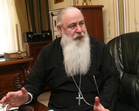 Игуменът на Бачковския манастир: Нека си припомним кръста, който носим