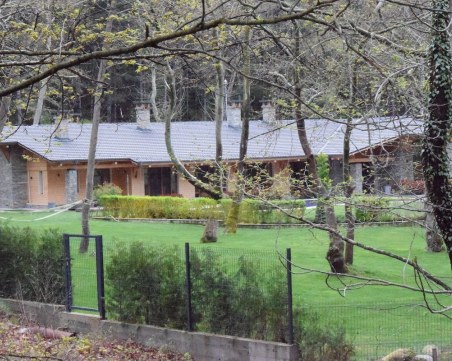 ЕК отново отказа коментар по случая с българските къщи за гости