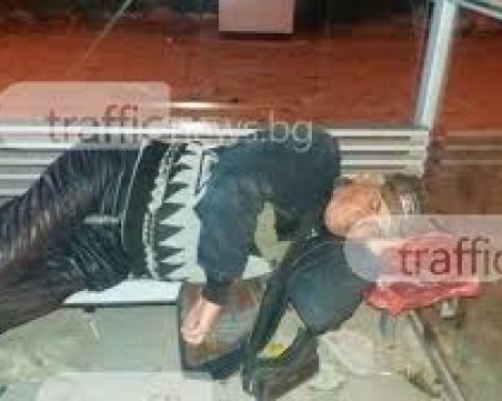 Спиш на спирка в Холандия – глоба от €110, у нас ти се разминава: Спи си!