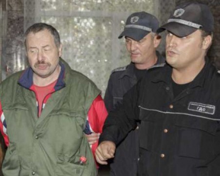 Стрелецът от Лясковец съди държавата за 1 млн. лева, тормозен бил!?