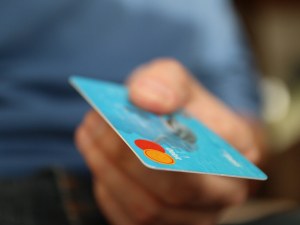 Изтеглили сме кредити за над 20 млрд. лева. За какво ще ги пръснем?