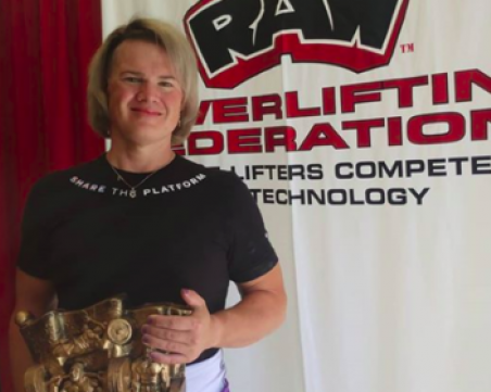 Джендър щангистка вбеси олимпийци