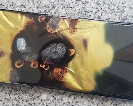 Samsung Galaxy S10 5G се взривява?
