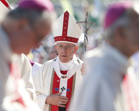 София блокирана, опасват я с КПП-та за трите срещи на столичани с папата