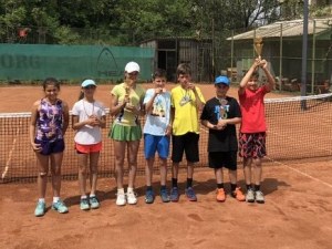 Победи за Асеновград и Пловдив на тенис турнир за деца