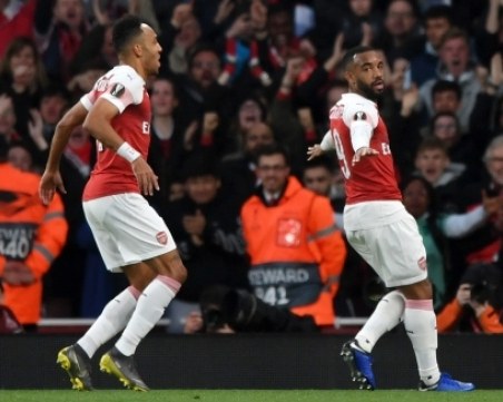 Арсенал обърна Валенсия, Челси взе добър резултат във Франкфурт