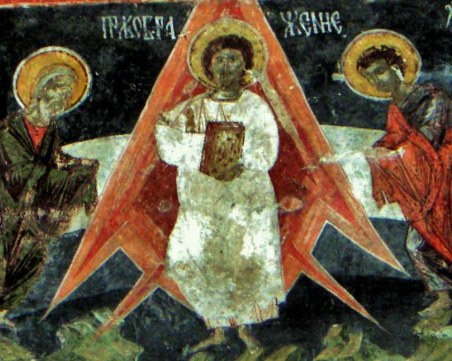 Христос като космонавт в ракета прочу храма в Добърско