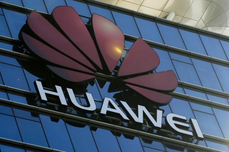Huawei – единственият производител на смартфони с растящи продажби