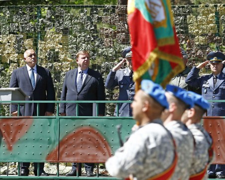 Борисов обеща 2 млрд. и магистрала за училището в Долна Митрополия