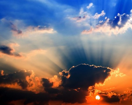 Времето в дните до Гергьовден: Малко слънце, много облаци