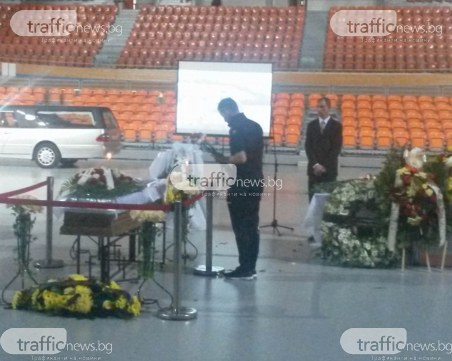 Представителният отбор на Ботев също почете Чико