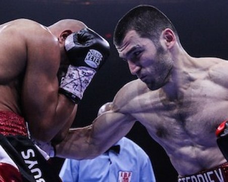 Бивш боксор на Ботев Пловдив с поредна победа с нокаут